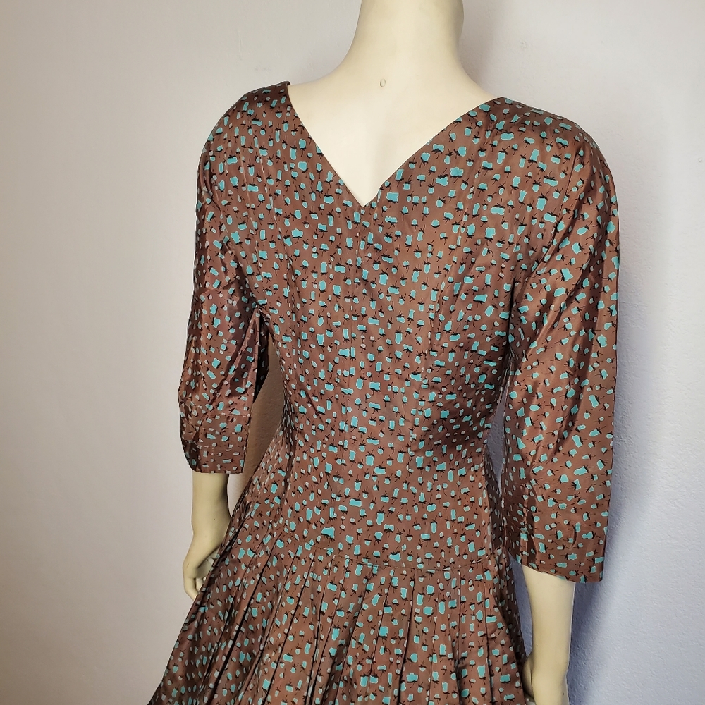 50s Vintage Fit Flare Abstract Fruit Dress - Picture 9 of 10